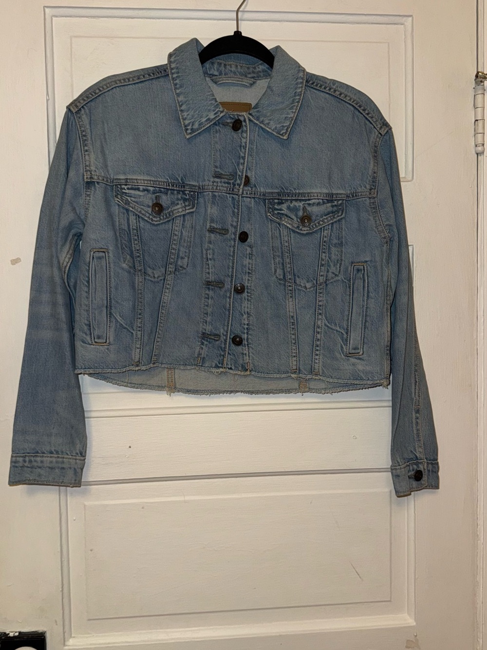 American Eagle Outfitters Light Wash Cropped Denim Jacket
